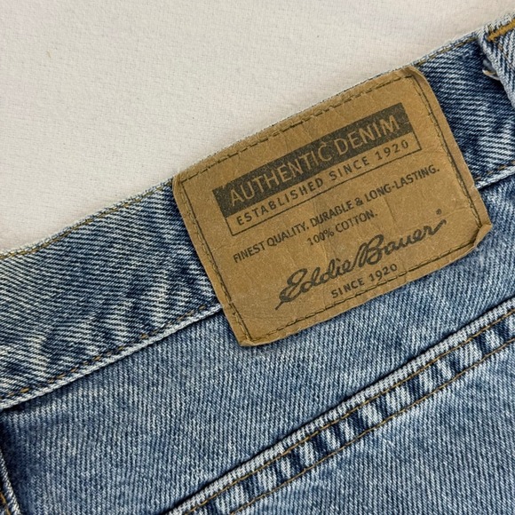 Eddie Bauer High Rise Mom Jeans Medium Wash Denim Tapered Leg Womens 10 Petite - Picture 3 of 14